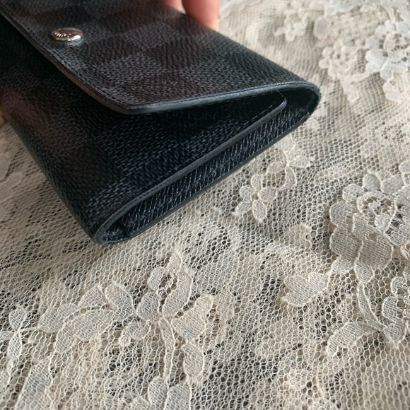 Louis Vuitton Graphite Key Pouch - Picture 6 of 16